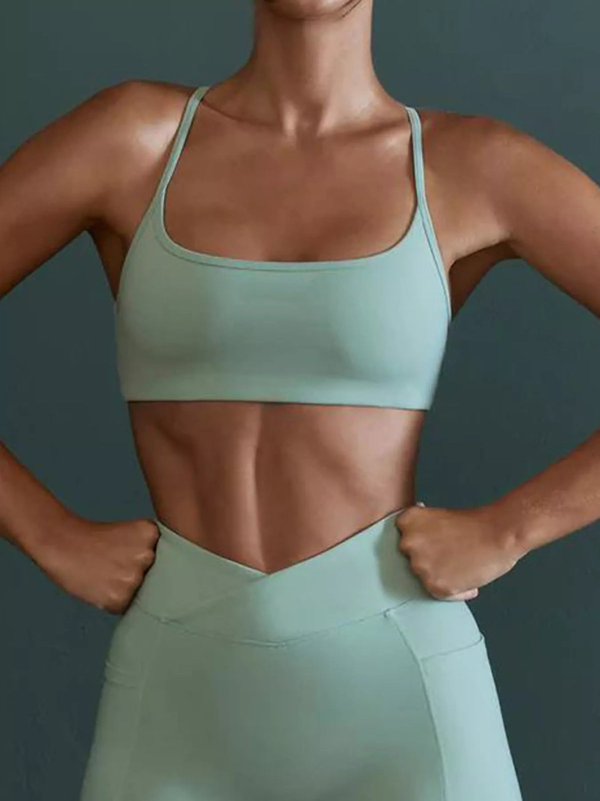 Seamless Cross-Waist Cami and Leggings Active Set · detail view
