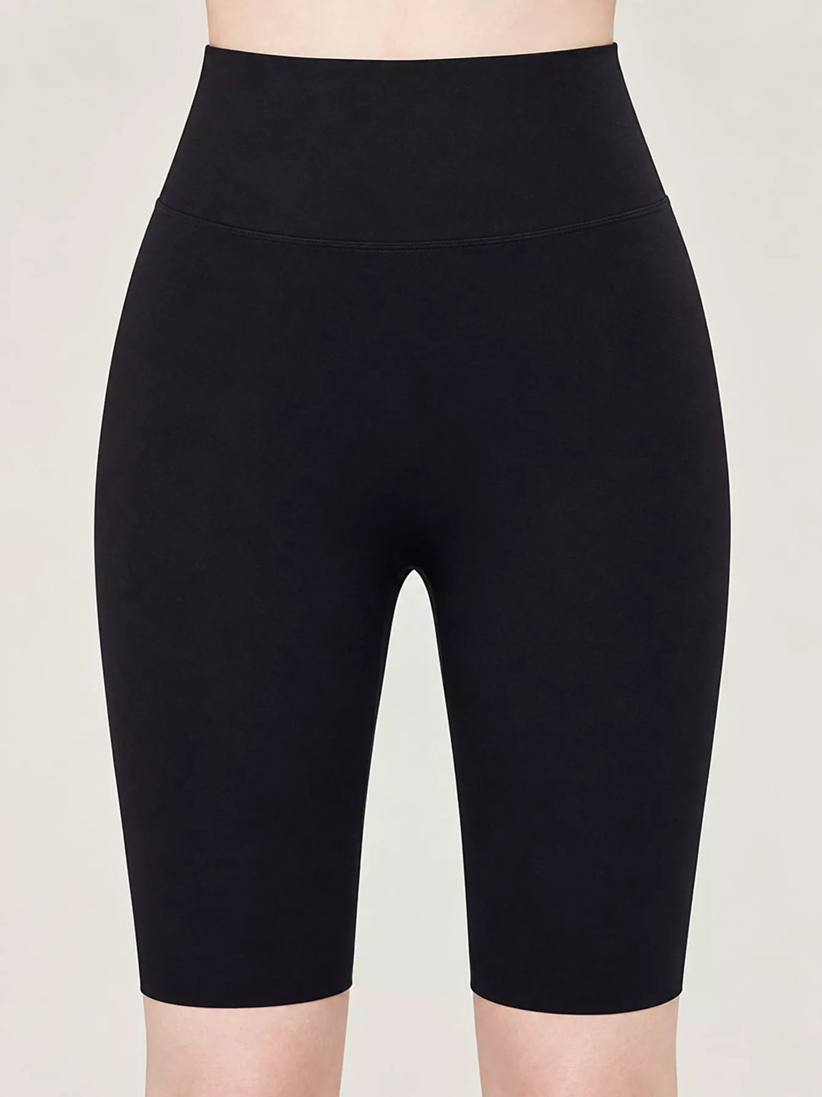 Full Size High-Waisted Seamless Compression Active Shorts Plus Size · detail view